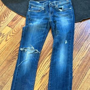 R 13 distressed skinny jeans